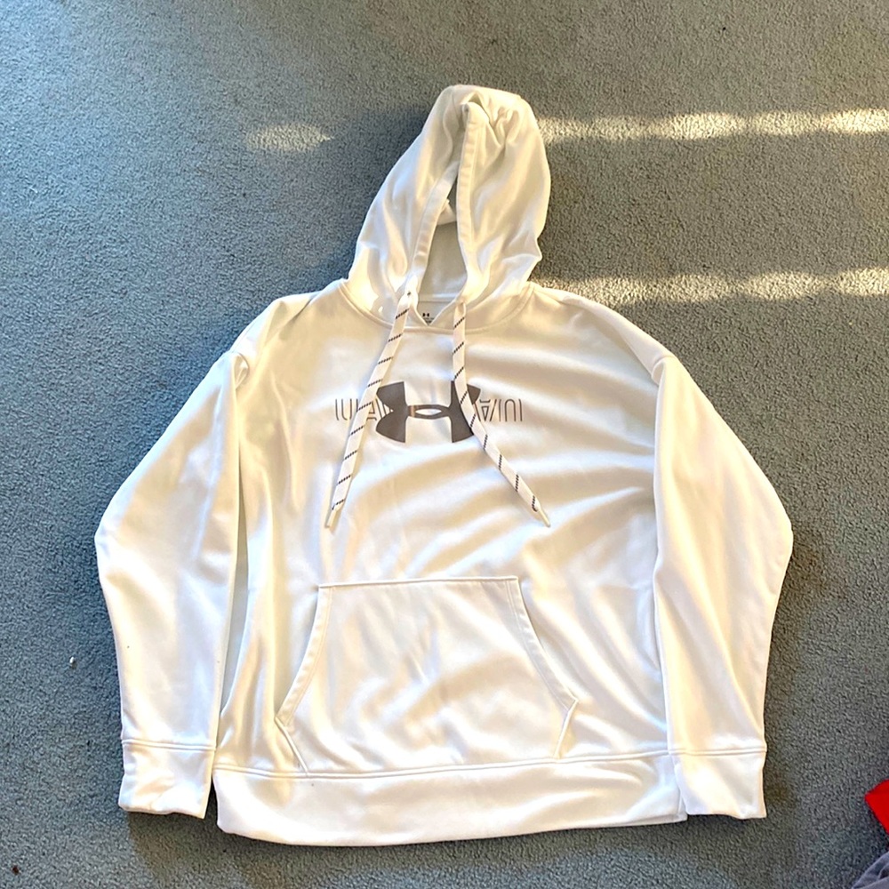 UnderArmor SweatShirt